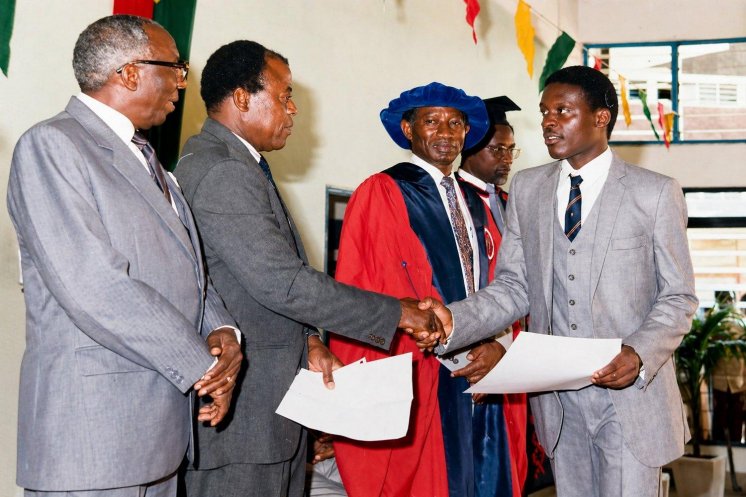 Physician swearing-in at Korle Bu, March 1988.